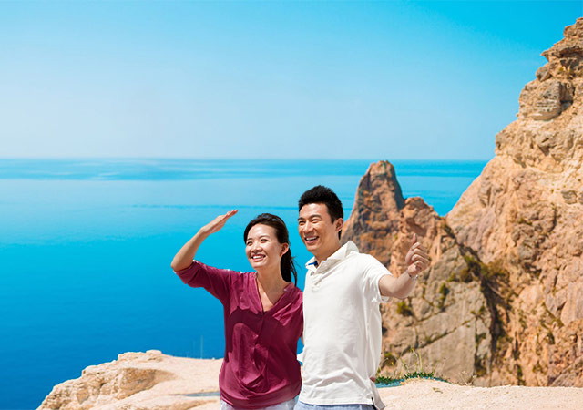 Silver 40 Plus Fixed Deposit Promotion - Enjoy attractive rate of up to 2.10% p.a. with minimum deposit of above S$50,000 for short term deposits.